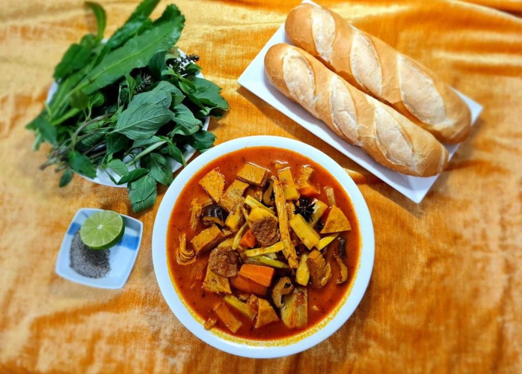 thit bo kho banh mi