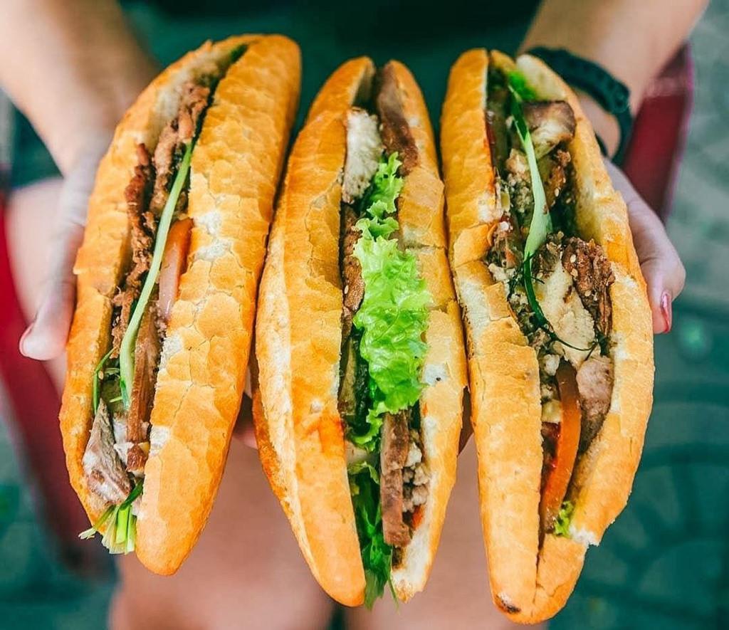 ăn bánh mì có nổi mụn không