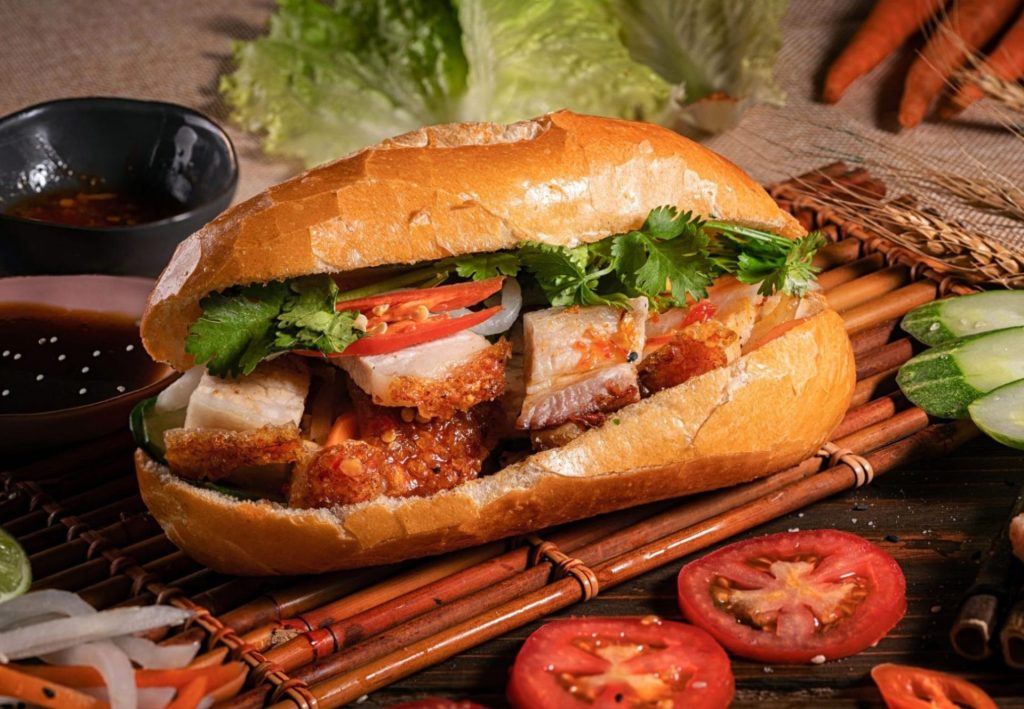 bánh mì thịt yummi